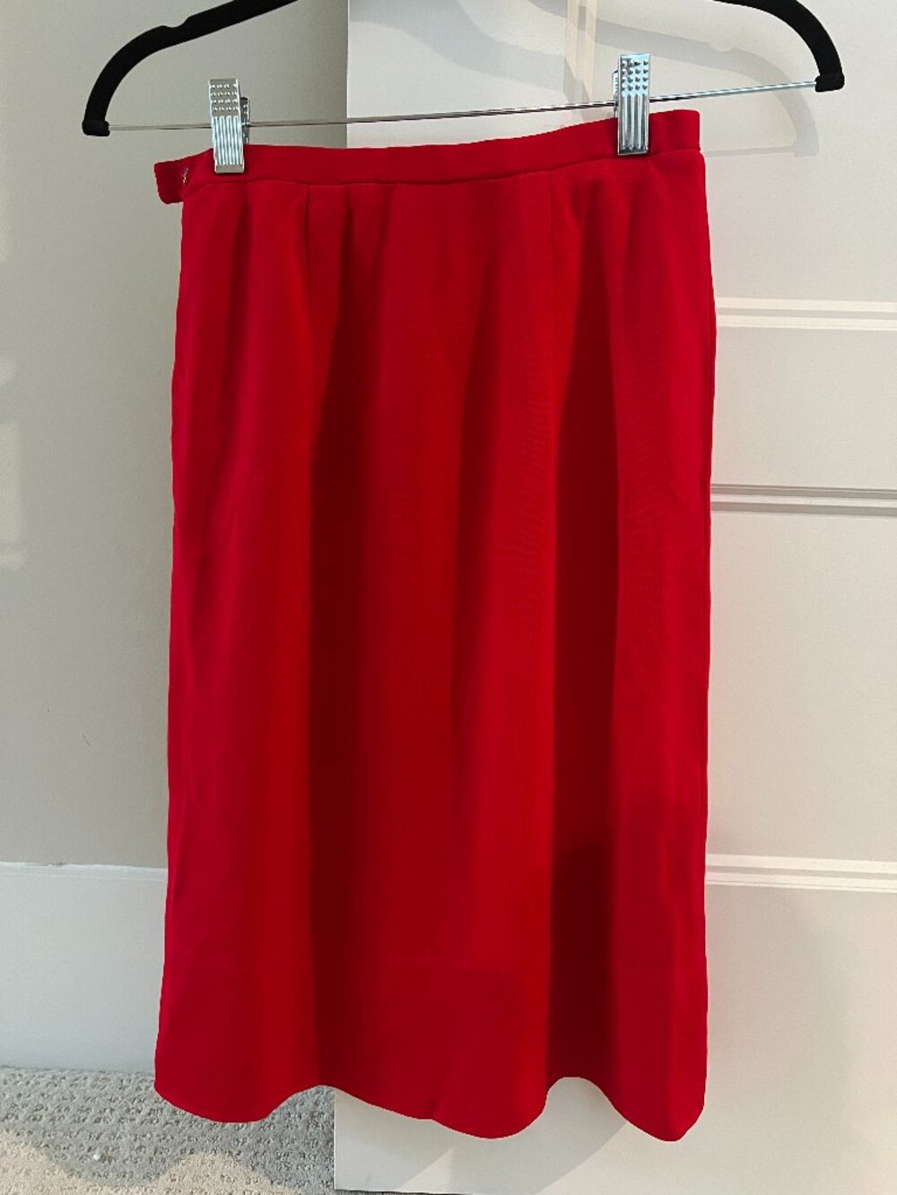 Vintage 1970s Alaron California Red Knee Length Skirt Professionally Hemmed XS/S